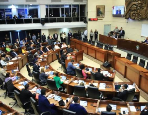 Diputados evalúan iniciativa de donar un mes de salario tras el sismo