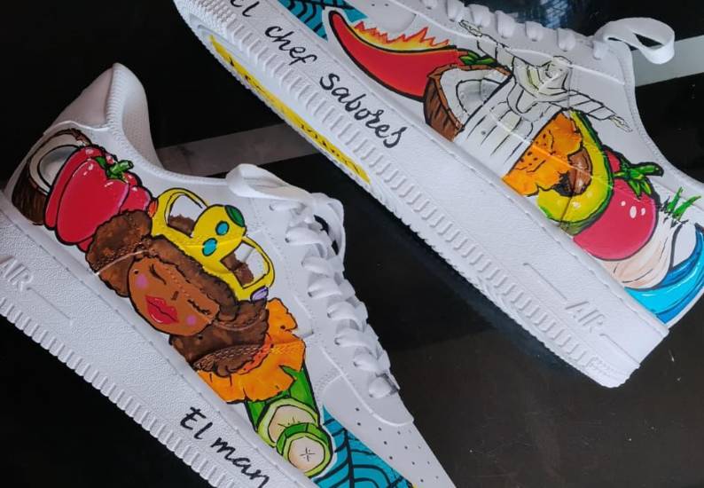 “Elibansubiartzz”, emprendimiento que plasma la cultura panameña en zapatillas