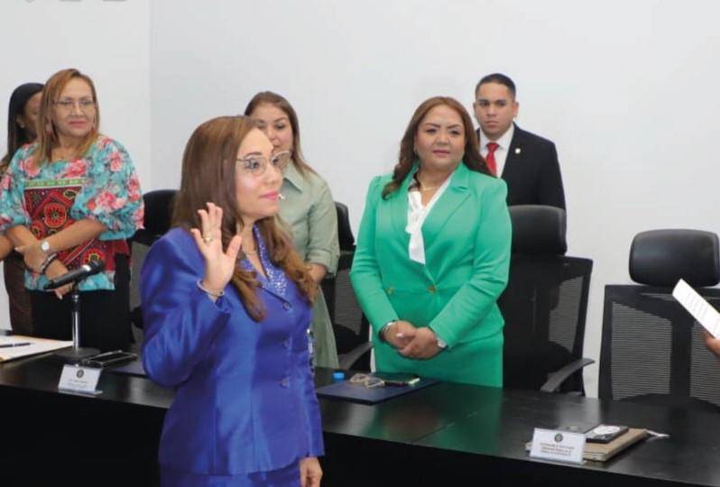 Yuzaida Marín presidirá la comisión de la Mujer, La Niñez, La Juventud y la Familia