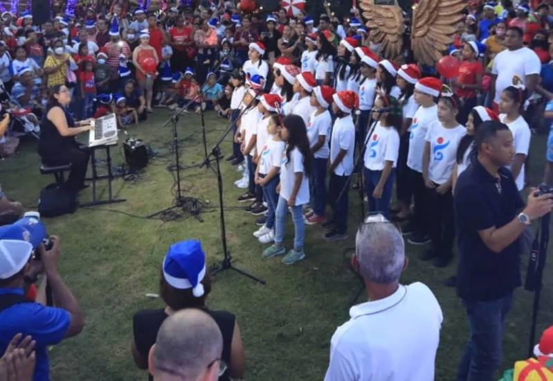ML | Actividad de Navidad con villancicos en el Parque Omar.