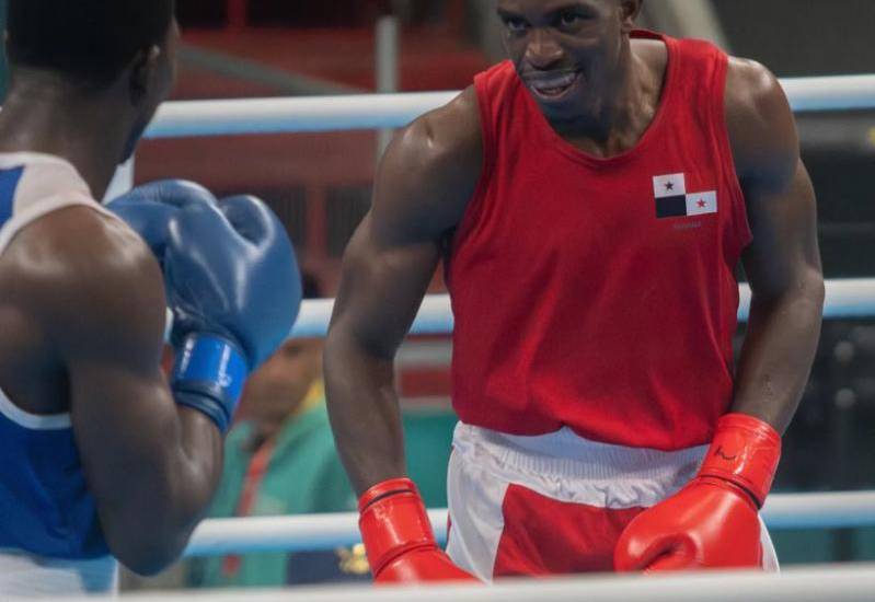 En semis de boxeo en Santiago-2023