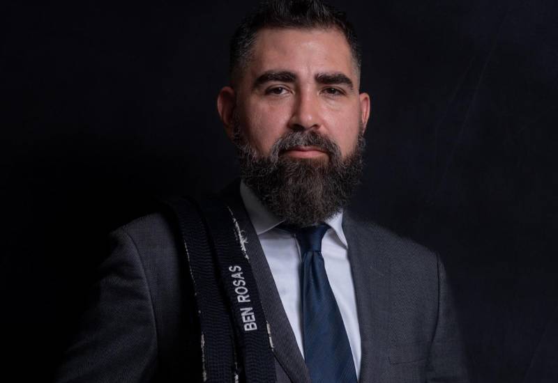 Formando en defensa personal