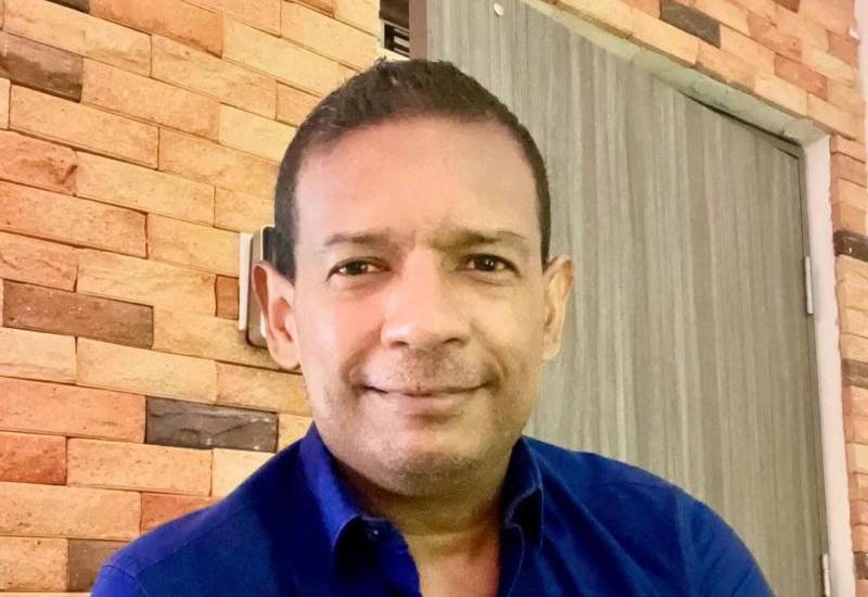 ¡La balada vive en el dial!