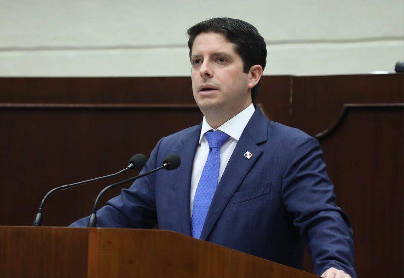Ministro Alfaro enumera asuntos pendientes en negociación con Minera Panamá
