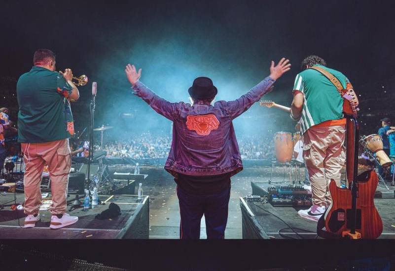 La lluvia no dañó la fiesta y Juan Luis Guerra complació a sus fanáticos en Panamá