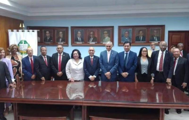 UP renueva sus cargos administrativos