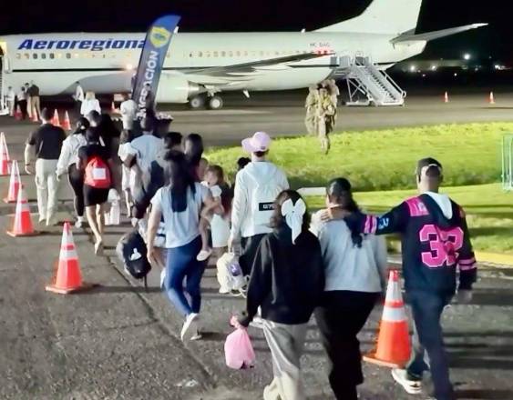 Panamá realiza el primer vuelo humanitario de retorno voluntario hacia Venezuela