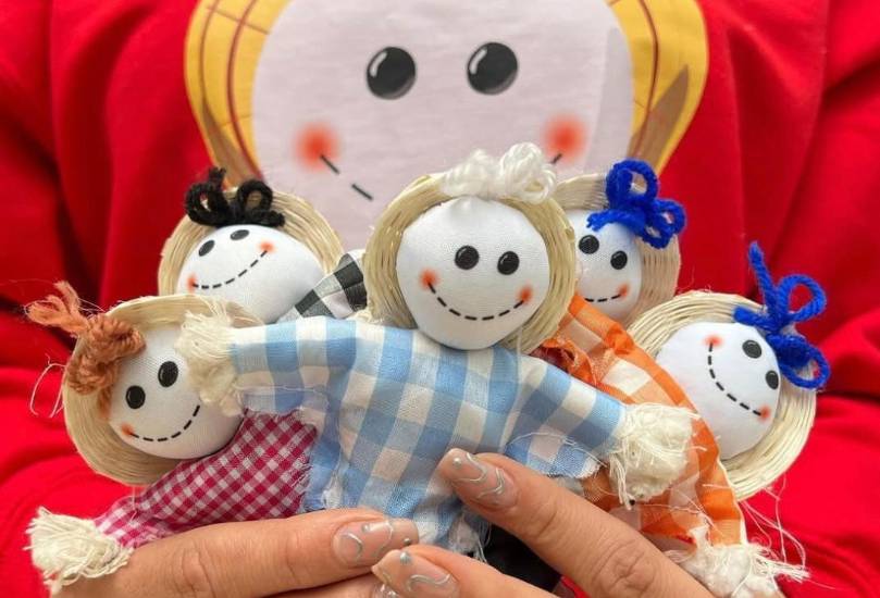 “Alejo el Año Viejo”, un emprendimiento que transforma la tradición de fin de año