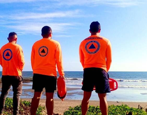 ML | Personal de rescate del Sinaproc.