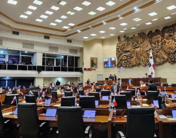 ML | Diputados en la sesión del Pleno de la Asamblea Nacional en El Palacio Justo Arosemena.