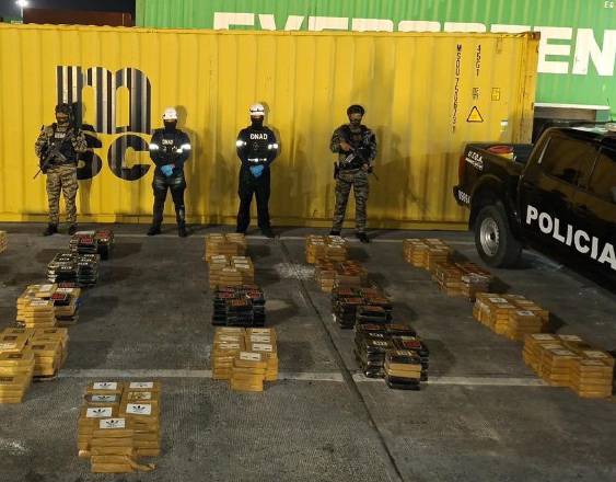 ML | Paquetes con presunta droga.