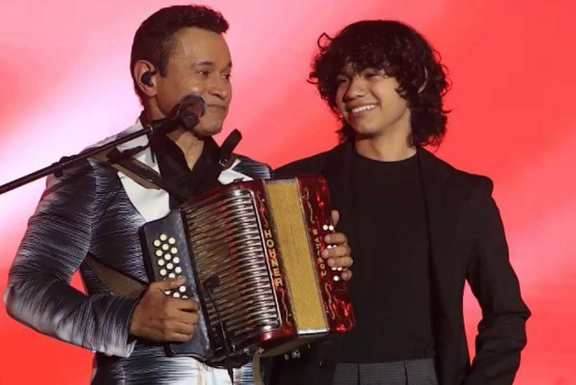 Samy Sandoval, una vida al ritmo del acordeón