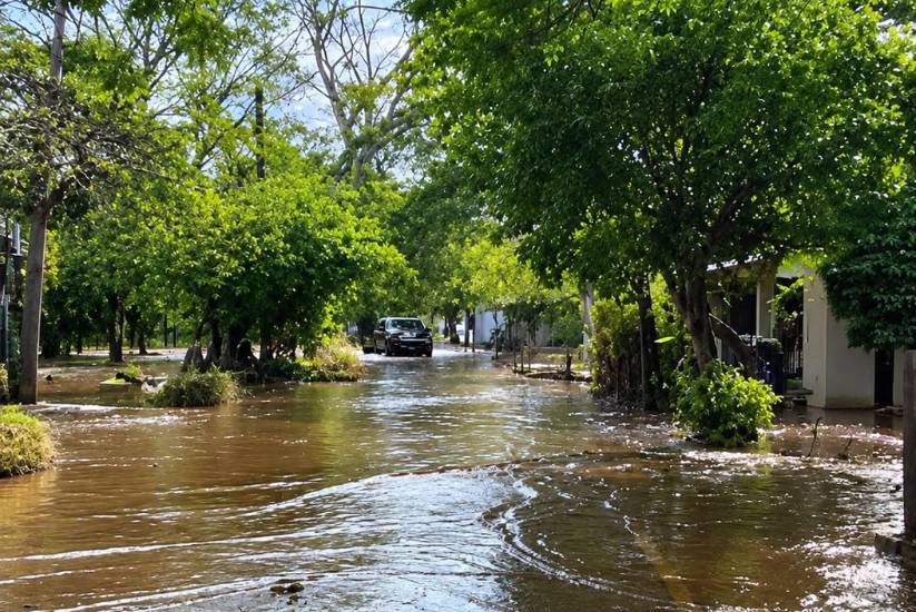 Residentes de Isla Cañas, a la espera del comportamiento de las mareas