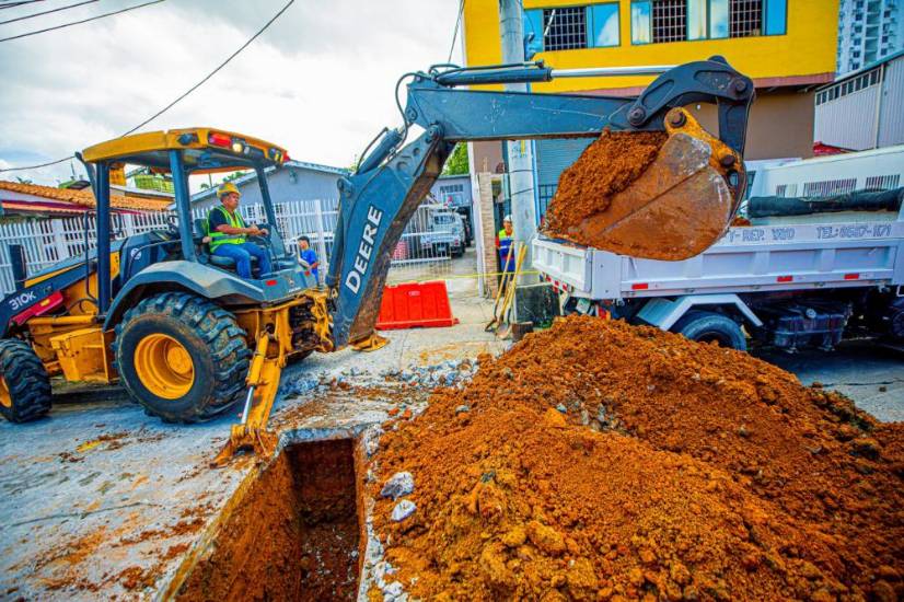 Avanzan trabajos de exploración de Calicatas en proyecto Saneamiento del Río Matasnillo