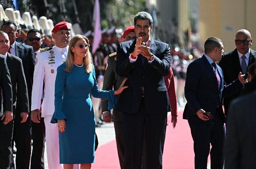 Maduro asume cuestionado tercer mandato en Venezuela