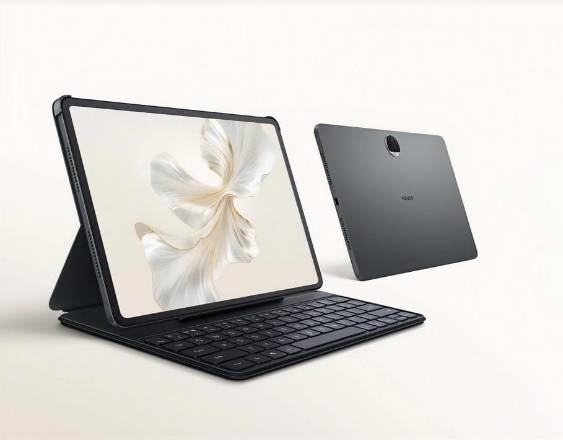 Honor Pad 9 | Cuenta con Android 14, también incorpora Honor Magic OS 8, la última capa de personalización que integra inteligencia artificial, ocho parlantes con mejoras de voz, pantalla de 12.1”.