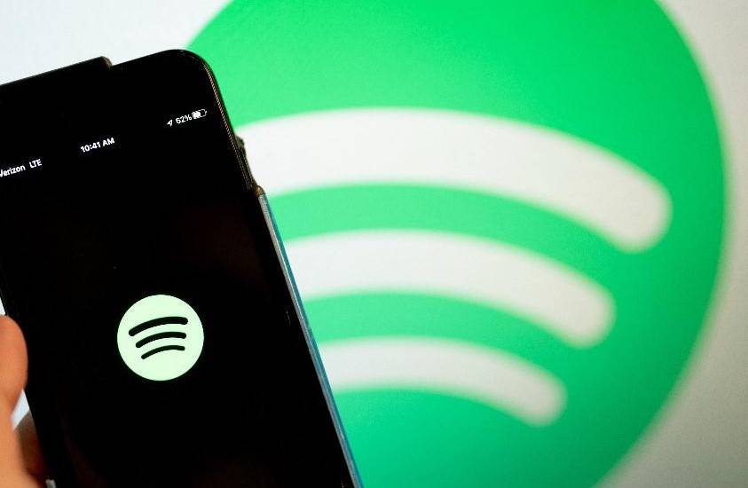 La IA generativa ahora crea listas de reproducción personalizadas en Spotify