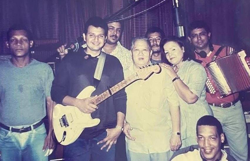 Cuarenta años en los escenarios