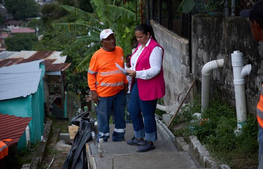 Basura y falta de agua: problemas en Victoriano Lorenzo