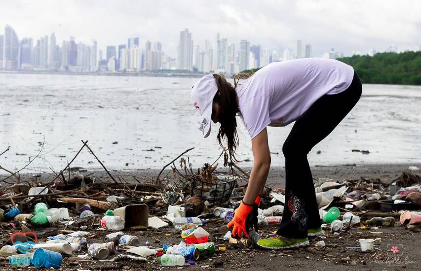 Vamvas prioriza construcción de aceras