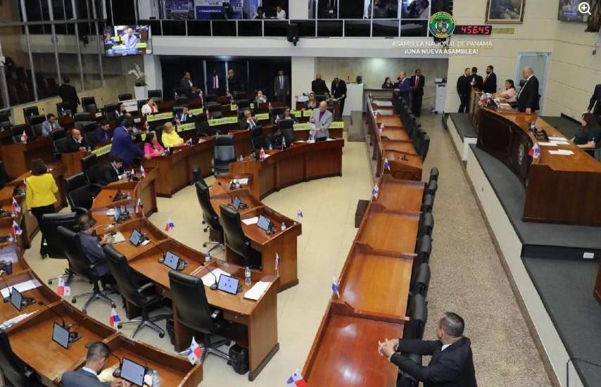 No voy a renunciar, advierte diputada Paulette Thomas