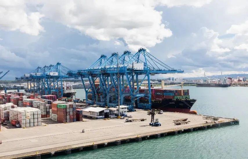 Alza del combustible y El Niño impactan la industria marítima