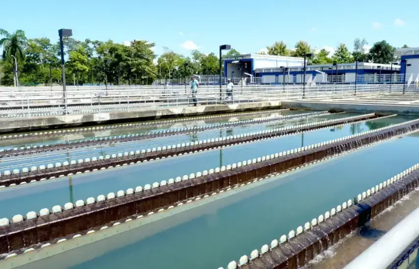 Canal de Panamá culmina reparación y reactiva planta de Miraflores