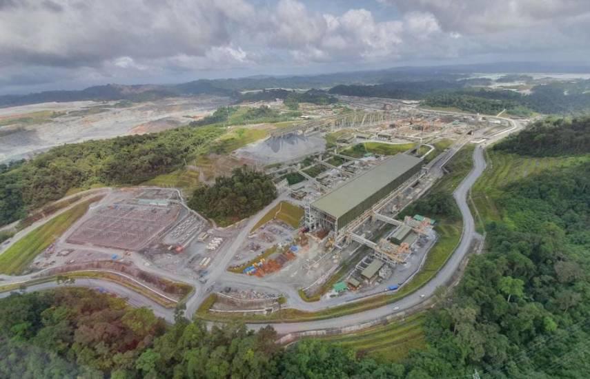 EDITORIAL : Minería