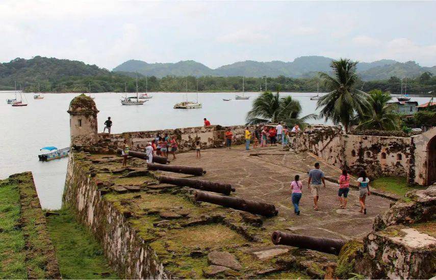 “Turismo y logística”, oportunidades de inversión en Colón