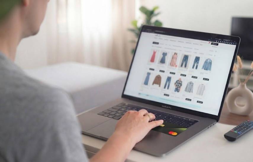Opiniones divididas sobre el ITBMS del 7% al comercio digital