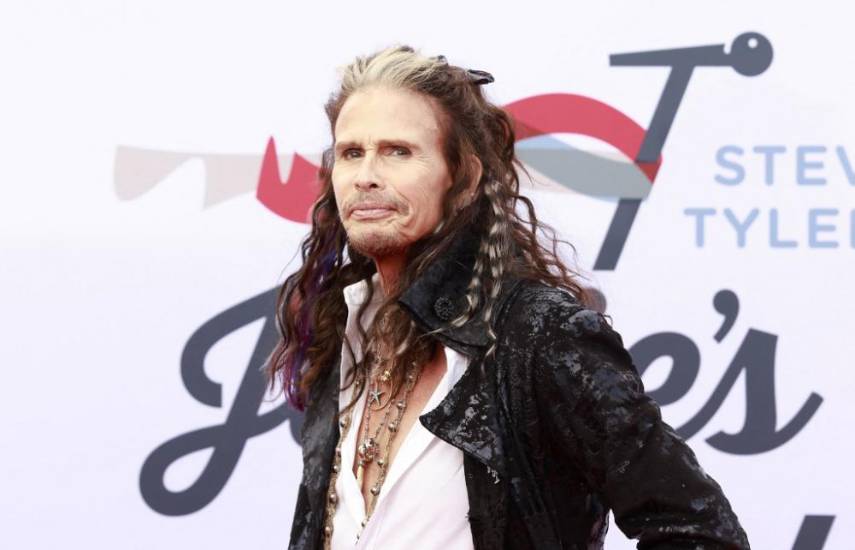 Acusan a Steven Tyler, cantante de Aerosmith, por abuso sexual de una menor en los 70