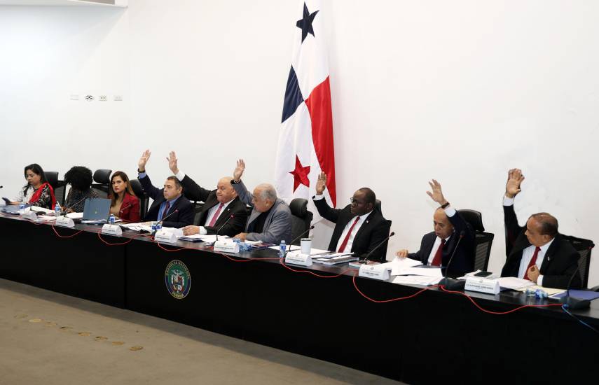 Aprueban en primer debate proyecto que cambia los circuitos electorales