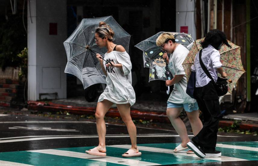 El tifón Bavi golpea China tras la evacuación de casi 2 millones de personas