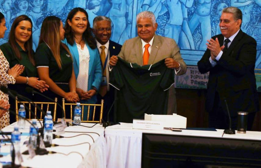 Presidente Mulino instala Junta Directiva del Centro de Especialidades Agropecuarias