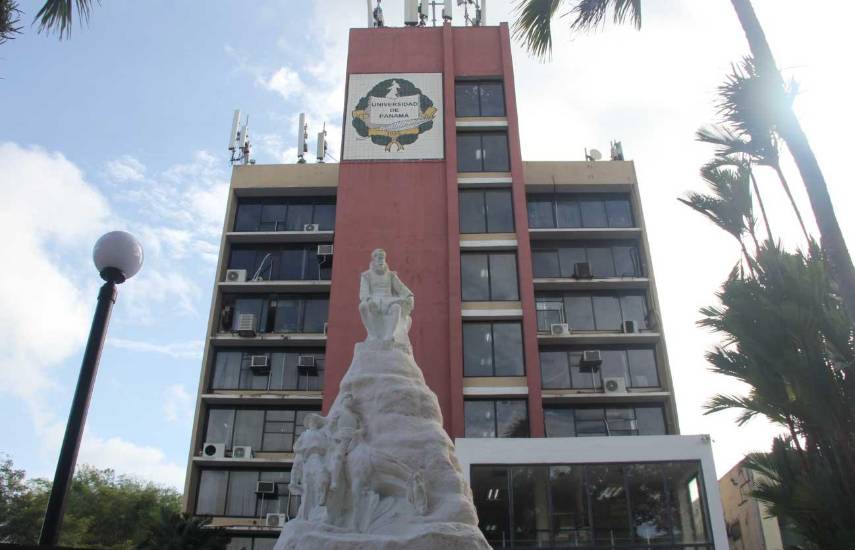 La IA presente en la campaña a la rectoría de la U. de Panamá