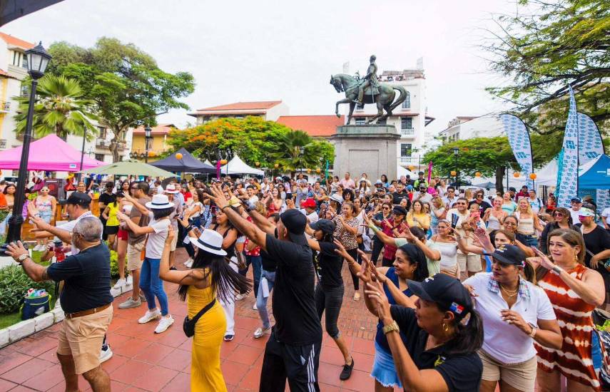 El Casco Peatonal celebra un año de éxito y cultura