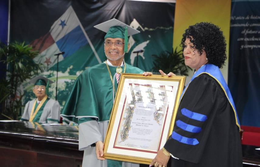 ML | Durante la entrega del Premio Universidad 2026.
