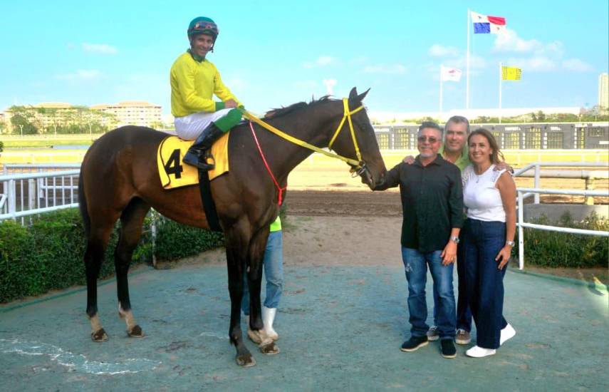 Tomasito con sólida victoria en el Premio Carlos Espino Guanti
