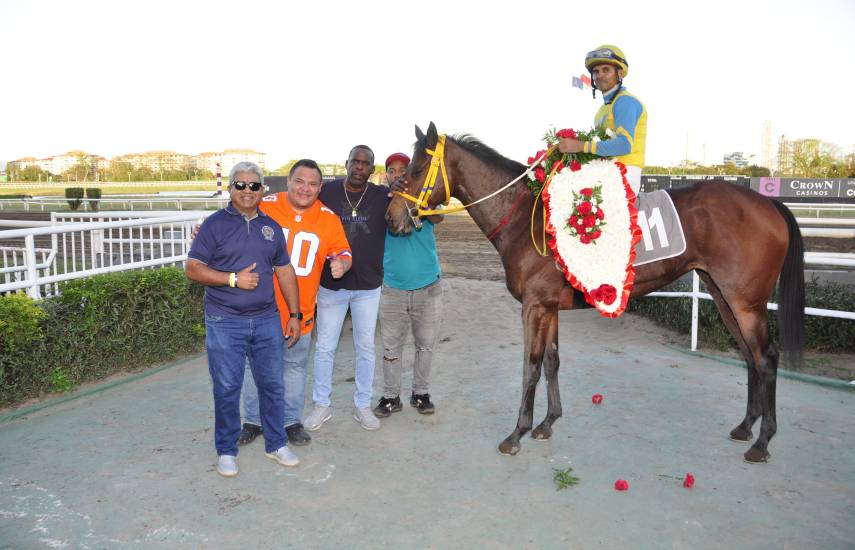 Ganó Solita: Sorpresa en el Unión de Preparadores