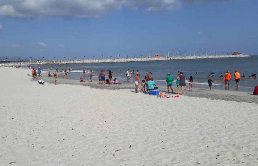 Paseos a playas y balnearios en Panamá Oeste serán permitidos hasta las 5:30 de la tarde