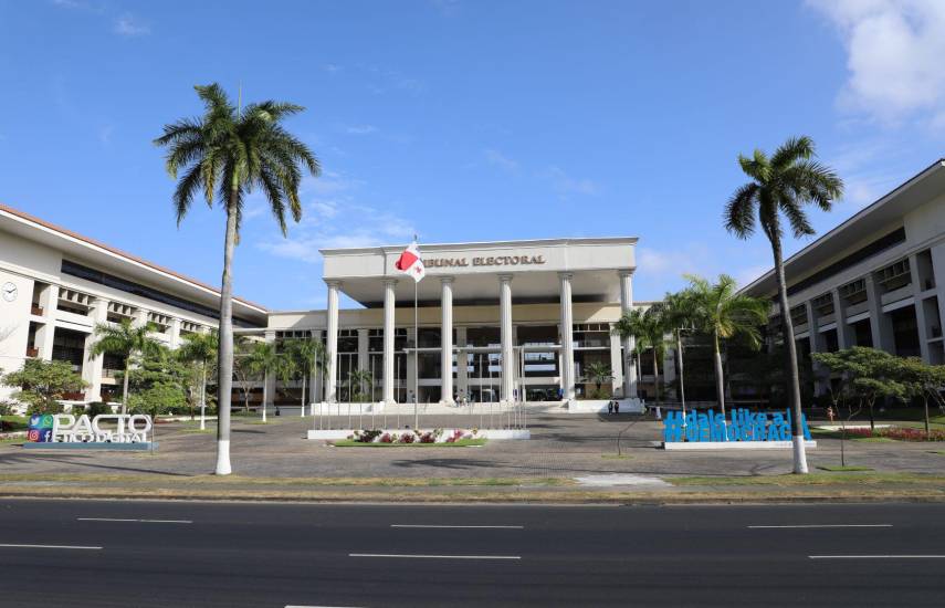 Torrijos hará oficial la inscripción de su partido