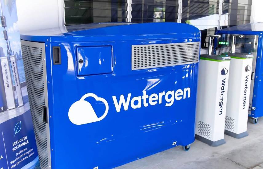Israel dona al Hospital Regional de Las Tablas máquina que produce agua potable del aire