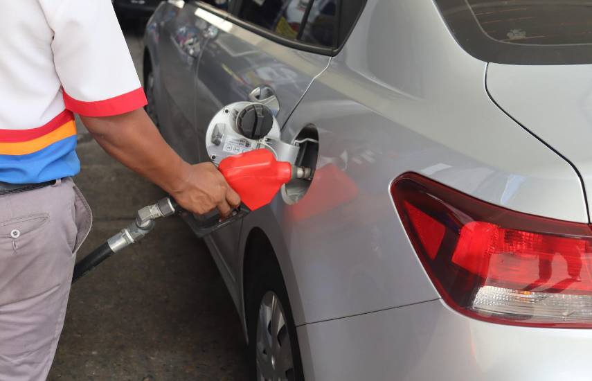 A partir del viernes aumentan los precios de la gasolina; baja el diésel
