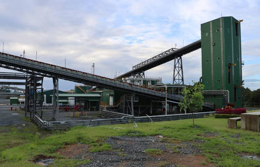 MiAmbiente: Urge remover y procesar material rocoso de la mina de cobre para evitar riesgos de drenaje