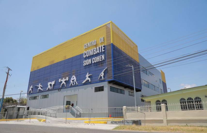 Cortizo inaugura centro para deportes de combate y gimnasia en Chitré