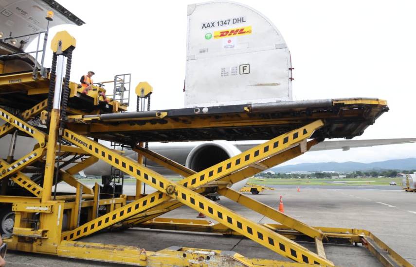 Panamá recibe cuatro toneladas de ayuda humanitaria de Japón para afectados por terremoto