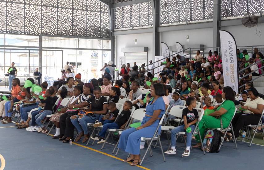 Cientos de colonenses buscan empleo para el mantenimiento de la mina de cobre