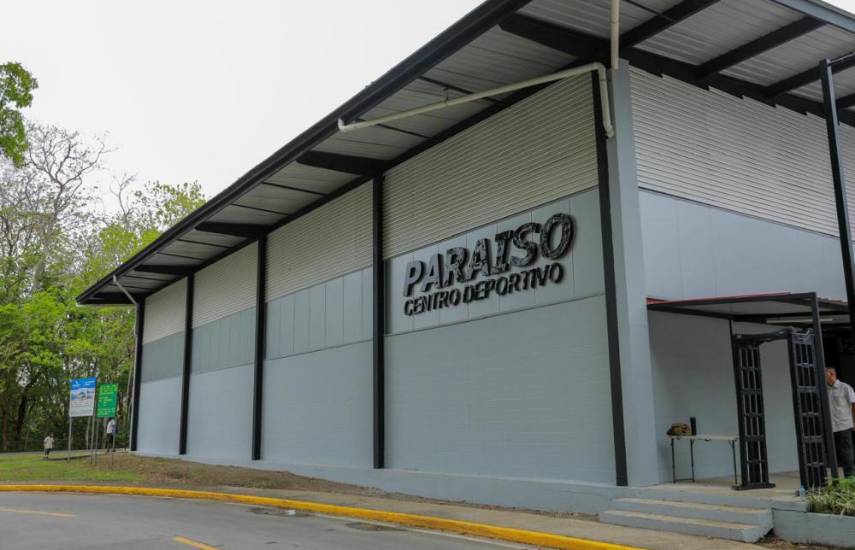 Reinauguran el complejo deportivo en Paraíso, Ancón