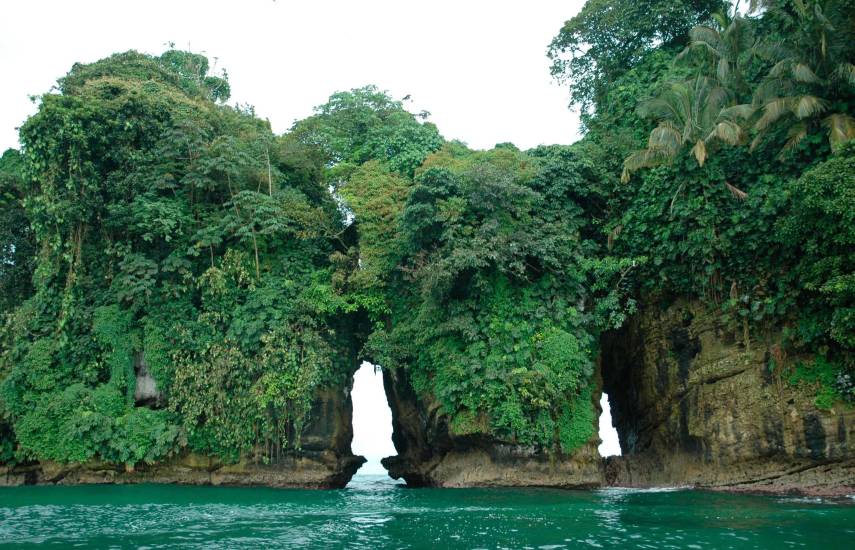 Líderes se disputan jurisdicción de la isla Escudo de Veraguas