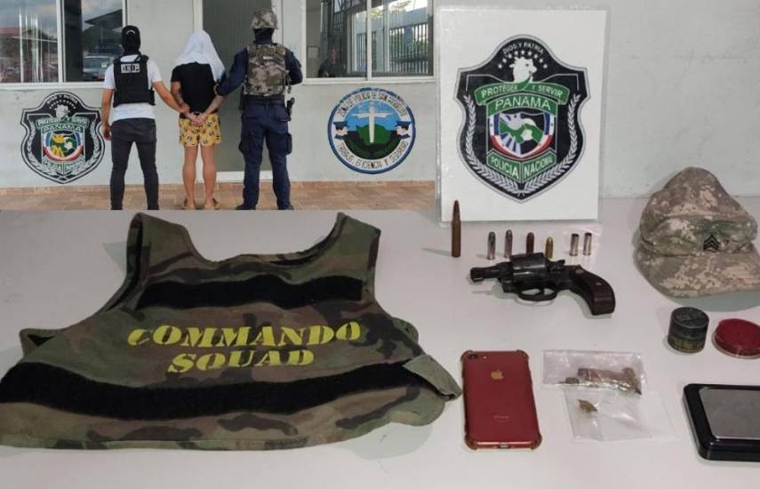 Capturan a una persona que portaba un arma de fuego y chaleco antibalas
